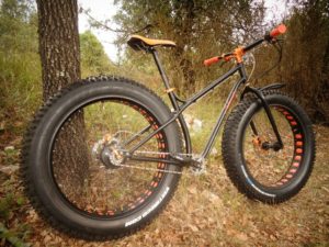 Ce qu’il faut savoir pour bien piloter un fat bike